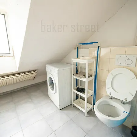 Apartment Attic 3 Bedrooms With 2 Bathrooms Prague